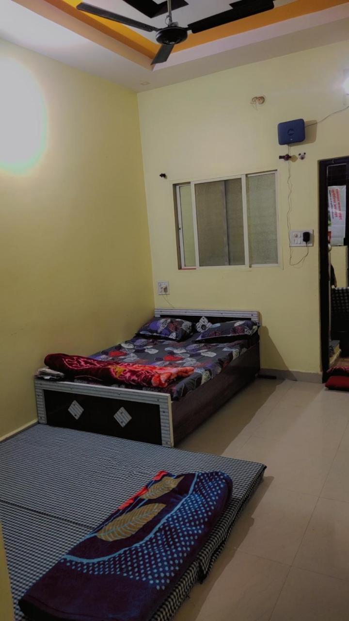 Yashu Homestay Ujjain Extérieur photo